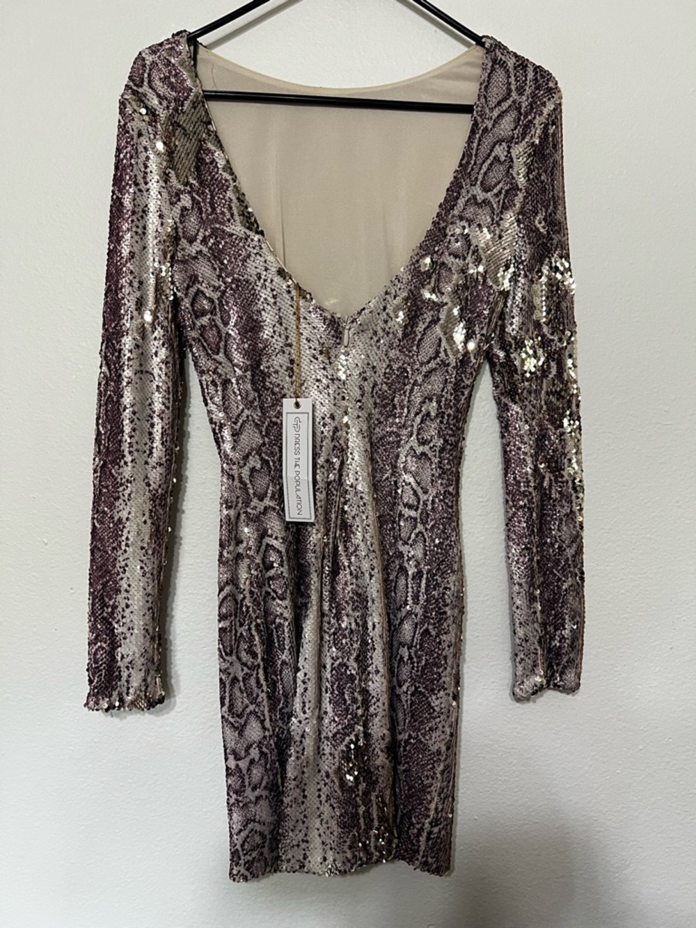 Dress The Population Lola Long-Sleeve
Sequin Minidress Size xs NWT - Picture 5 of 10